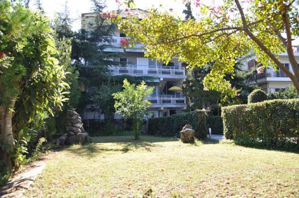 Drosia Apartments 아스프로발타 외부 사진